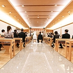 名古屋観光ホテル：「若宮八幡社」の神主が執り行う本格神前式を、館内で実施。雅楽の演奏と浦安の舞に心身が引き締まった