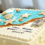 Belle Vie AZ GRACE（ベルヴィ アズ グレイス）：海をテーマに白亜の空間をふたり色に。サーフボードの装飾やオリジナルデザインのケーキなど夢が形になった