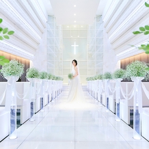 Belle Vie AZ GRACE（ベルヴィ アズ グレイス）：天井高8mの純白のチャペル×テイストの異なる選べる2会場で温かな結婚式を叶えよう！