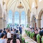 アメイジンググレイス：【雄大な景観を望む大聖堂】緑と祝福に満ちた貸切邸宅でウエディング