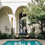 ニーズ千葉みなと by T&G WEDDING（旧 ベイサイドパーク迎賓館 千葉みなと）：緑に包まれた貸切邸宅でオリジナリティあふれる一日を。想いに応えてくれる柔軟な対応もポイントに