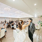 埼玉グランドホテル深谷：プリンセスをイメージして上品にコーディネート。ファーストバイトやサプライズ中座など王道の演出を満喫