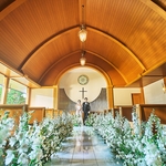 HOTEL PLAZA KOBE（ホテルプラザ神戸）：駅徒歩2分＆地上60ｍ絶景ガーデン貸切。木の温もりを感じるチャペルで心温まる挙式を