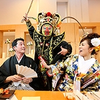 ガーデンテラス長崎　ホテル＆リゾート：長崎のお祭りなどで話題沸騰の伝統芸能「変面ショー」に歓声！ダンスや芸人ネタなど、祝福の余興で大盛況