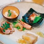 オリエンタルホテル 神戸・旧居留地：美味しい料理でもてなしたいとこだわって選んだ神戸メニュー。ゲストへのサプライズメッセージも大成功！