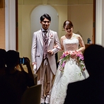 アニヴェルセル 立川：各卓フォトでゲスト全員と思い出の写真を残した。種類豊富なデザートビュッフェやお茶漬けも登場