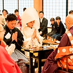 ＴＨＥ ＳＡＩＨＯＫＵＫＡＮ ＨＯＴＥＬ（長野ホテル 犀北館）：お寺での仏前式はゲストに「新鮮だった」と好評。親族だけでなく友人にも見守ってもらうことができ大満足