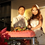 萃香園ホテル（スイコウエンホテル）：家族3人をモチーフにしたピンクのウエディングケーキがキュート！お寿司などの和食でゲストをおもてなし
