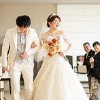 ＨＩＬＬＳＩＤＥ ＶＩＬＬＡ Ｃｉｅｌ ｅｔ Ｖｅｒｔ（ヒルサイドヴィラ シエルヴェルト）：新婦憧れの場所は料理の質やスタッフの対応も抜群。壁一面のプロジェクションマッピングに心が躍った