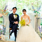 Ｒｏｕｇｅ　Ｂｌａｎｃ（ルージュ：ブラン）：テーマは出会いの地の“北海道”と趣味の“サウナ”。リラックスムードのカジュアルなパーティを叶えた