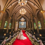 宮の森フランセス教会：30年後も挙げたい、大聖堂での結婚式。本物の教会とゲストも喜ぶ2つのパーティ空間