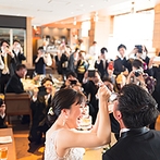 THE MARCUS SQUARE KOBE　（ザ マーカススクエア 神戸）：神戸駅直結＆徒歩2分と、遠方ゲストの招待も安心。景色を見渡せるレストランで美食を振る舞うおもてなし