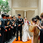 MANDARIN ALLURE（マンダリンアリュール）：遠方ゲストが足を運びやすい駅近の好立地。貸切＆プランナー担当一貫制で理想の結婚式が叶うと感じた