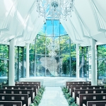 セントアクアチャペル大宮：緑と光の自然が彩る庭園に佇むチャペルと貸切邸宅で叶う挙式＋会食20名62万円～