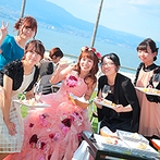 エシェル ドゥ アンジェ：たくさんの想いを詰め込んだタイムカプセルセレモニー。海を見ながらのデザートビュッフェにゲストも大満足