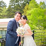 KYUKARUIZAWA KIKYO, Curio Collection by Hilton（元 旧軽井沢ホテル）：家族と旅行を兼ねて楽しめるリゾート婚はおすすめ。ドレスを引き立てる小物選びも早めにイメージしておこう