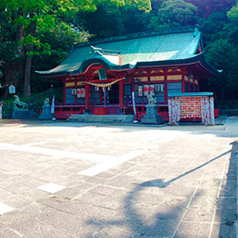 八幡朝見神社の写真