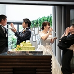 アルカンシエル金沢：開放感あふれる貸切空間でアットホームな披露宴。こだわりのウエディングケーキは抹茶味でふたりらしく