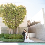 JASMAC YAKUMO（ジャスマック八雲）：【1日1組貸切！】美術館のような上質さ×自然美溢れる『石と水の邸宅』で理想の結婚式