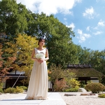 駒ヶ根高原　古民家ウェディング　「音の葉」：結婚式当日、会場にはふたりの表札。ここは、ずっとふたりの“第二の家”