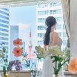 ベイサイドホテル　アジュール竹芝：【竹芝駅徒歩1分の好立地！】ワンフロアを貸切、ベイエリア一望の絶景を楽しむ結婚式