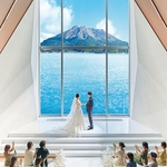 THE BAYSUITE SAKURAJIMA TERRACE（ザ・ベイスイート 桜島テラス）：【鹿児島の特等席】挙式も披露宴も、すべてのシーンで桜島の祝福を受けるウエディング
