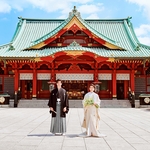 神田明神／明神会館：東京駅・上野駅より車で10分。1300年の歴史を誇り壮麗な朱塗りの社殿で叶う神前式