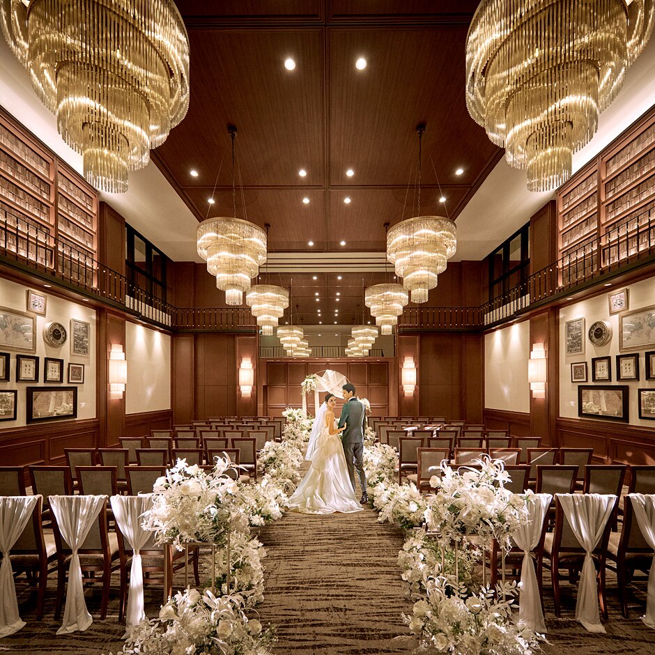 The Library by STRINGSの写真