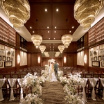 The Library by STRINGS：【名駅すぐ、25年9月リニューアル】NY図書館モチーフ、家族の物語を温かく紡ぐ新挙式