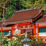 大原野神社：閑静な場所に佇む、落ち着いた空間で、家族親族のみの心穏やかなひとときを