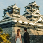 加藤神社　客殿天城：熊本城天守閣が見守る加藤神社内の会場。美食でもてなす唯一無二のモダン和婚が人気