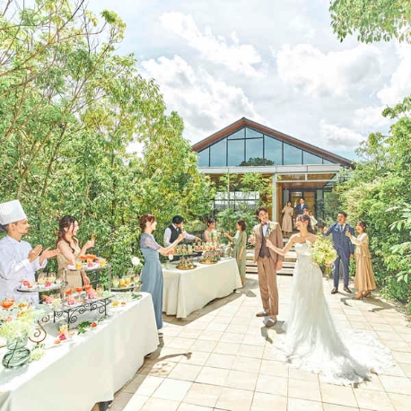 奈良町 あしびの郷:【笑顔あふれる貸切W】光輝くチャペル*緑広がるガーデン*衣装