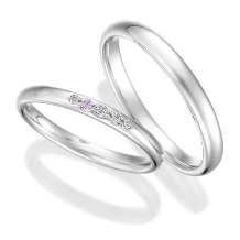 【Figure_03 フィギュレ】ストレートの甲丸リングは結婚指輪の象徴。