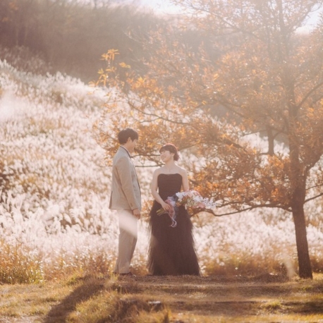 ベルヴィ ラヴァンセーヌ:【’写真で結婚式’|15万円~(2名様)】500点超衣裳見学&試着可