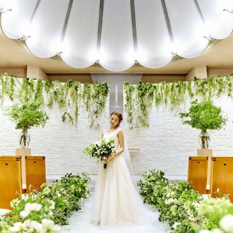 ホテル阪急インターナショナル：祝日限定★豪華特典付！感動挙式体験＆絶品フレンチコース試食