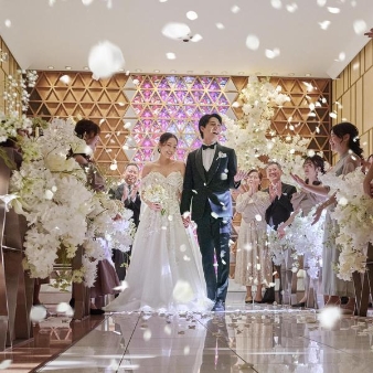 結婚式場：【初見学でも安心】チャペル&amp;会場見学*国産牛試食*見積相談も