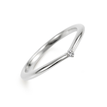 K.UNO BRIDAL（ケイウノ ブライダル）:【コロッラ（メレダイヤ）】細身で軽やかに身に着けられる結婚指輪