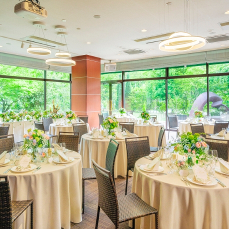 KKRホテル熊本:【緑に囲まれた自由婚】ガーデン付きレストラン×会費制相談会♪