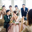 【結婚式がお得に叶う豪華特典付】ゲストと一緒に楽しめるパーティーをご希望の方にオススメのフェア！オープンキッチンを備える当館だからこそ、ゲストの料理への期待感が高まる演出が叶う★シーズン別の豪華特典も