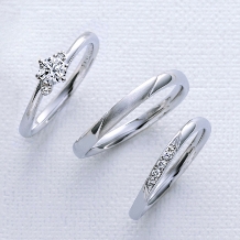 JEWEL SEVEN BRIDAL:可憐なメレダイヤと柔らかなウェーブラインが朝の光のようにやさしく指を包み込む