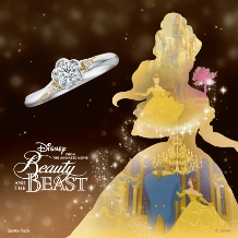 Disney美女と野獣　美しい曲線が「魔法の薔薇」を表現し妖艶な印象