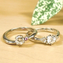 サイドメレダイヤをつけた婚約指輪