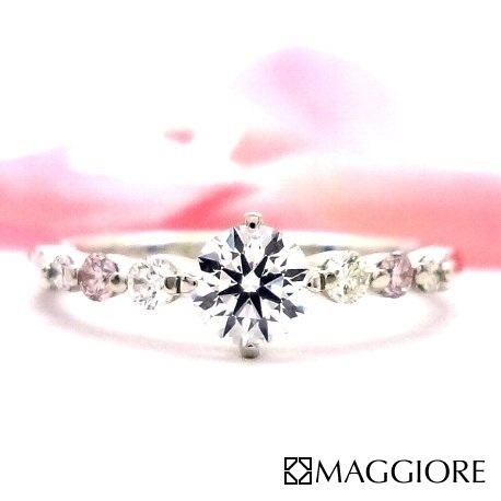 マジョーレ 愛と幸せを象徴する花冠をイメージした可憐なデザイン オリジナル Maggiore アートダイヤモンド マジョーレ ゼクシィ