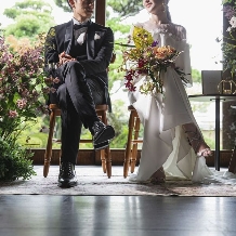 ＴＨＥ ＧＡＲＤＥＮ ＤＩＮＩＮＧ 弓絃葉:50名200万円【2027年1月,2月挙式】冬の弓絃葉貸切邸宅ウエディングプラン