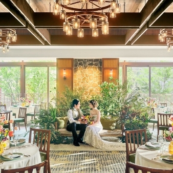 結婚式場：《180万円特典》4万円試食×20大特典×自然光溢れるチャペル体験
