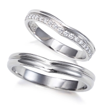 美しいダイヤモンドラインが人気のプラチナ結婚指輪が２本で22万円！美輪宝石