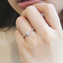 美輪宝石:可愛いピンクのアクセントに心ときめくスッキリ細身の人気の婚約指輪が12万5千円！