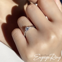 美輪宝石:【価格１８万円】シンプルで美しい輝きを放つ人気の大きさ0.3ctのダイヤ婚約指輪