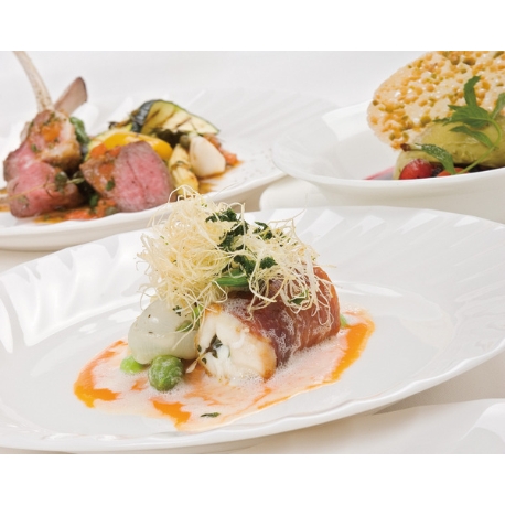 少人数レストラン　Ｌａ　ｓｏｕｒｃｅ　ＡＮＮ（ラ・スース　アン）：【家族が主役】感謝を美食にのせて。心温まる親族ウエディング