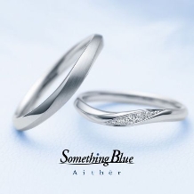 宝石のマルモ_S字フォルムが優しく柔らかな印象に。指に綺麗に寄り添うリング【サムシングブルー】